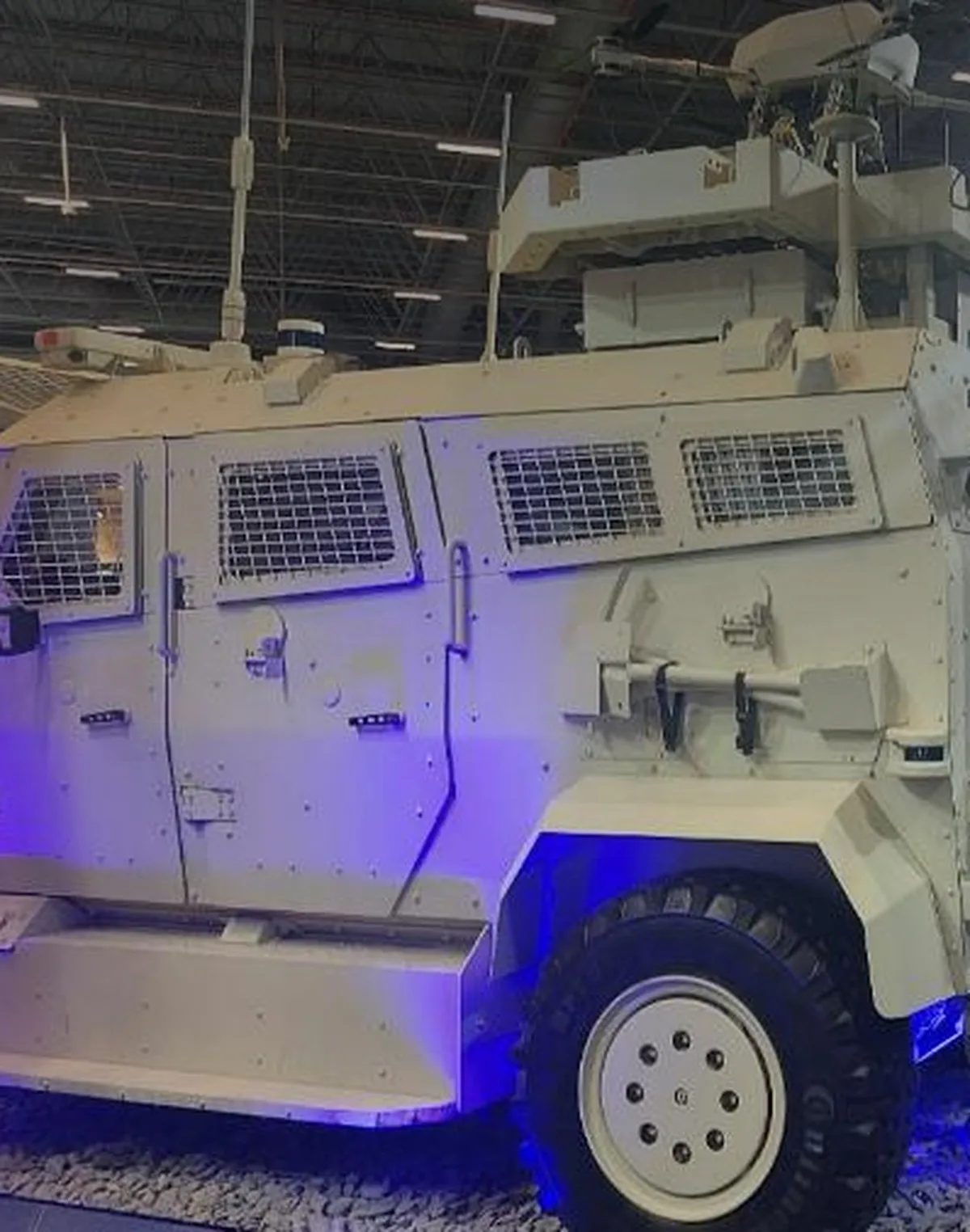 Stabilised imaging system mounted on an armoured vehicle