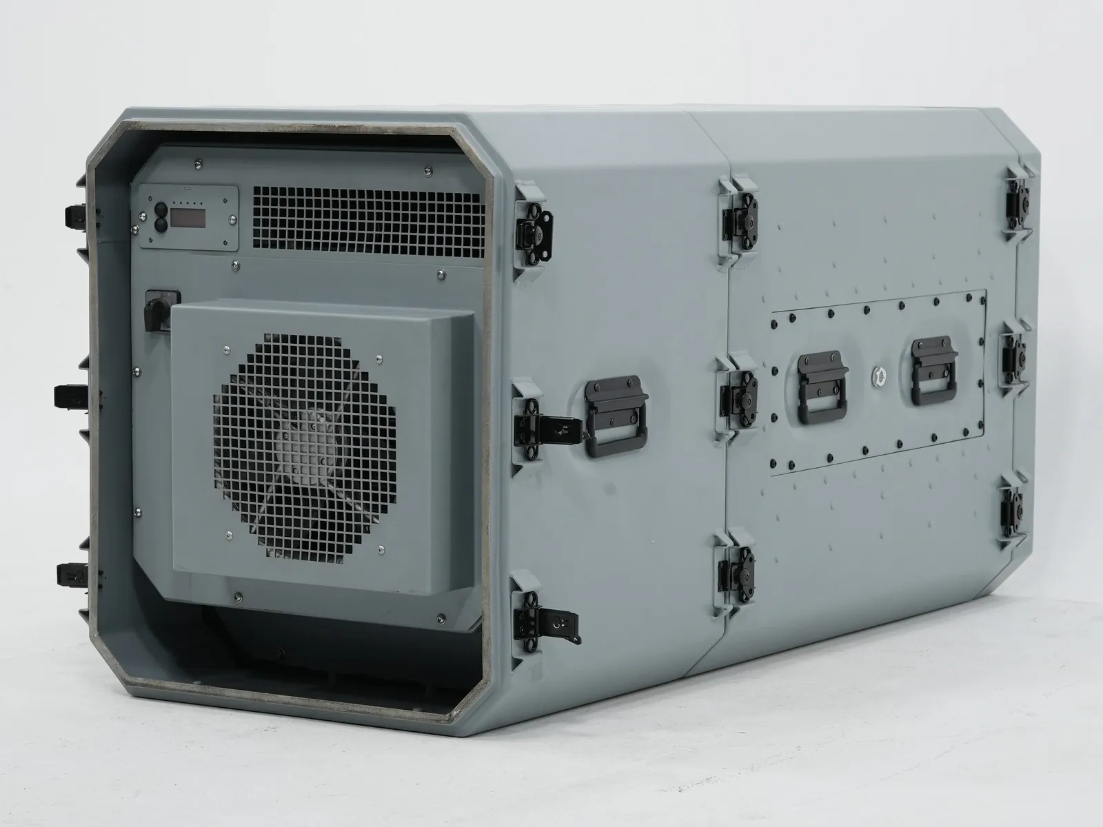 Three-quarter view showing the corner latches, the climate unit and the body form together