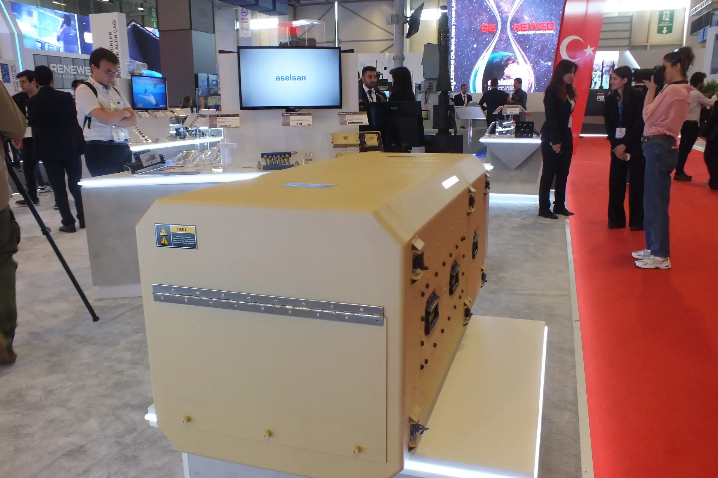ACP20 closed on its plinth at the show