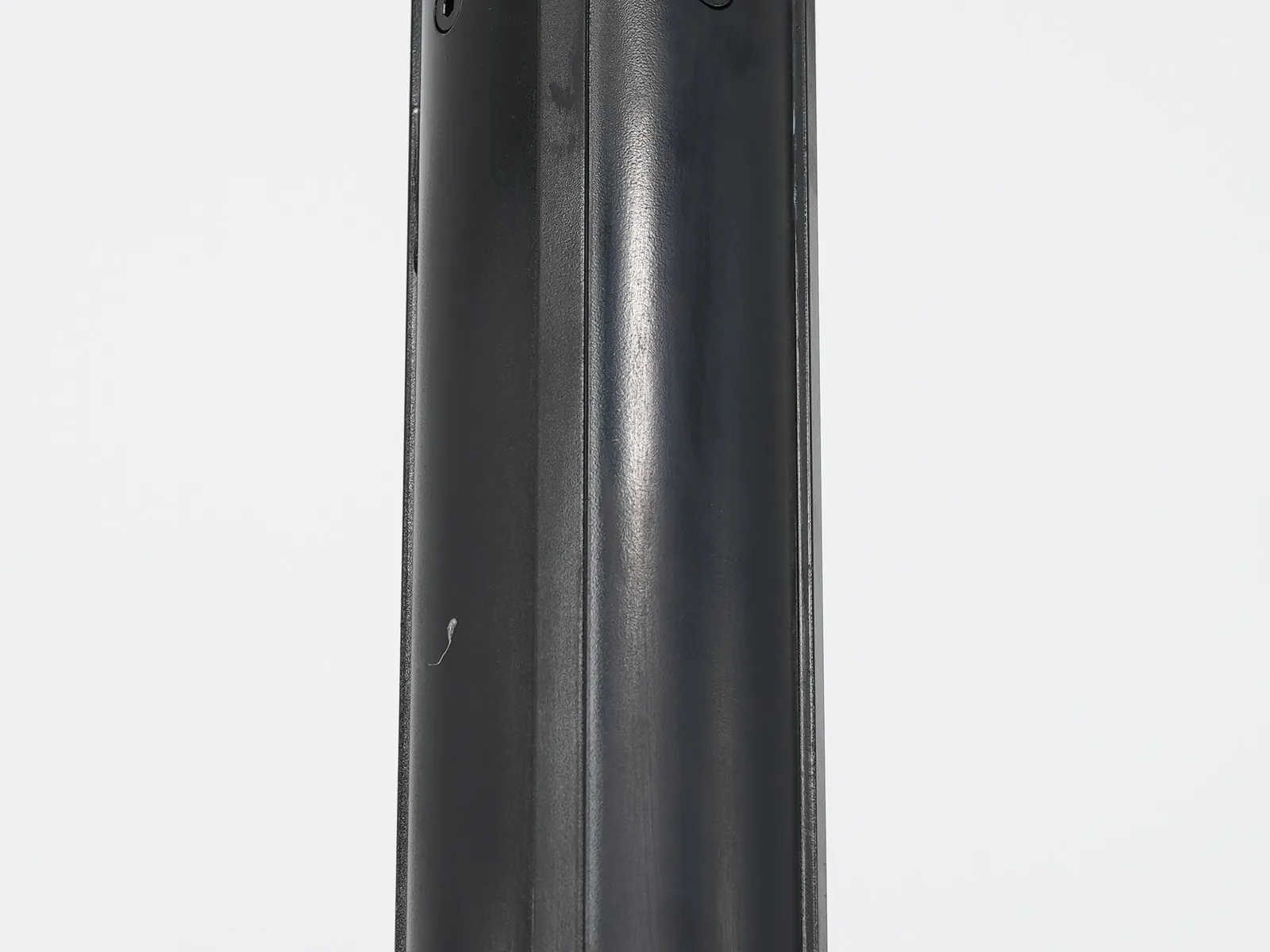 Top end of the mast with the payload mounting interface