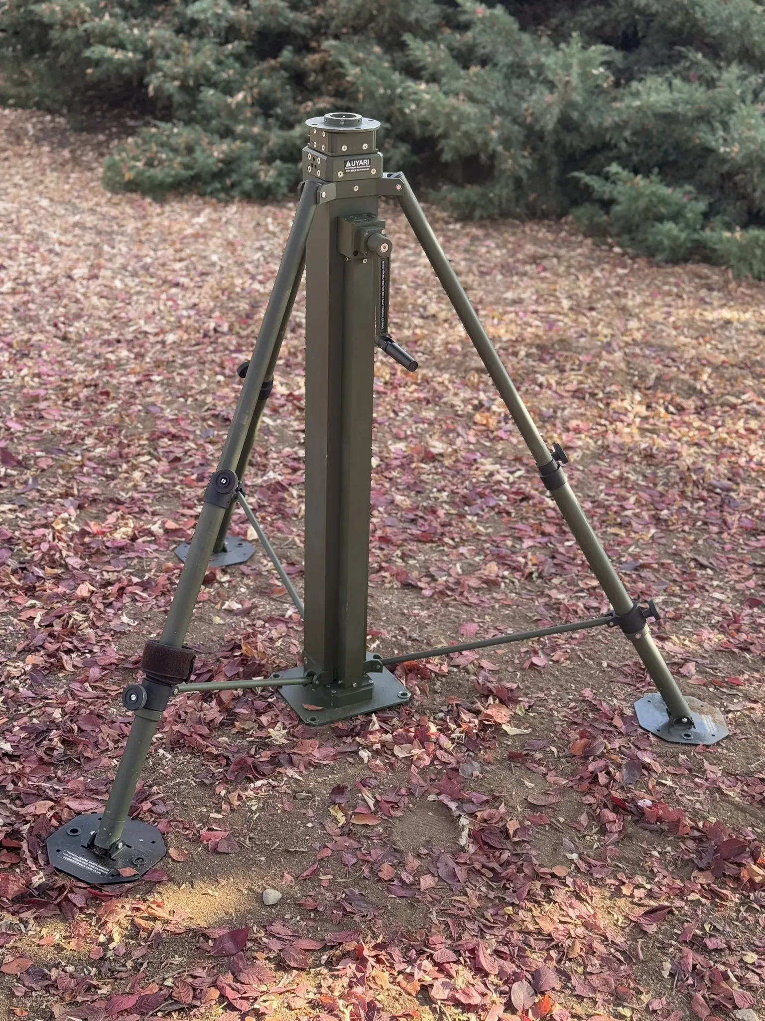 The tripod set up, waiting for the column