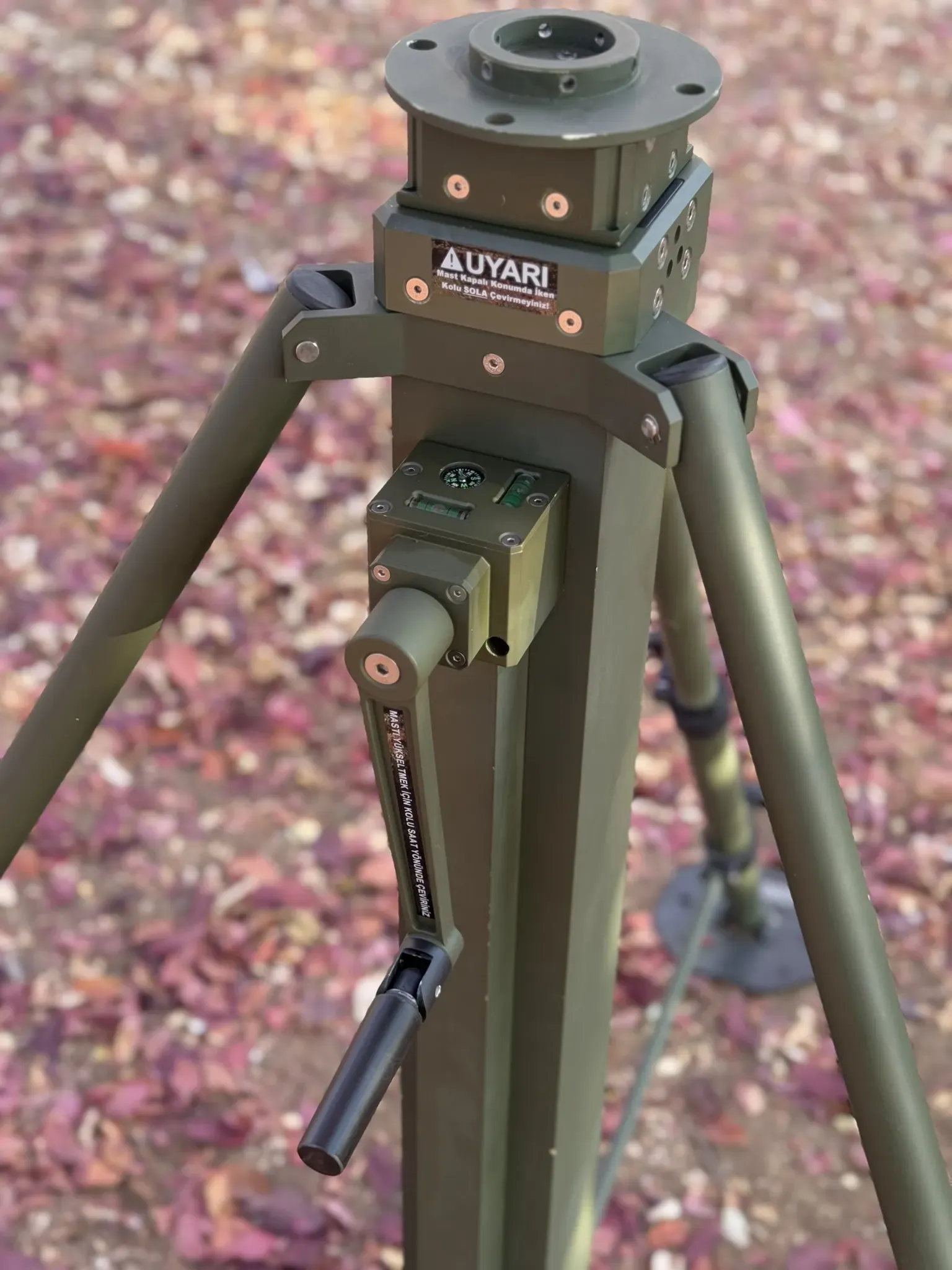 The crank handle under the head plate