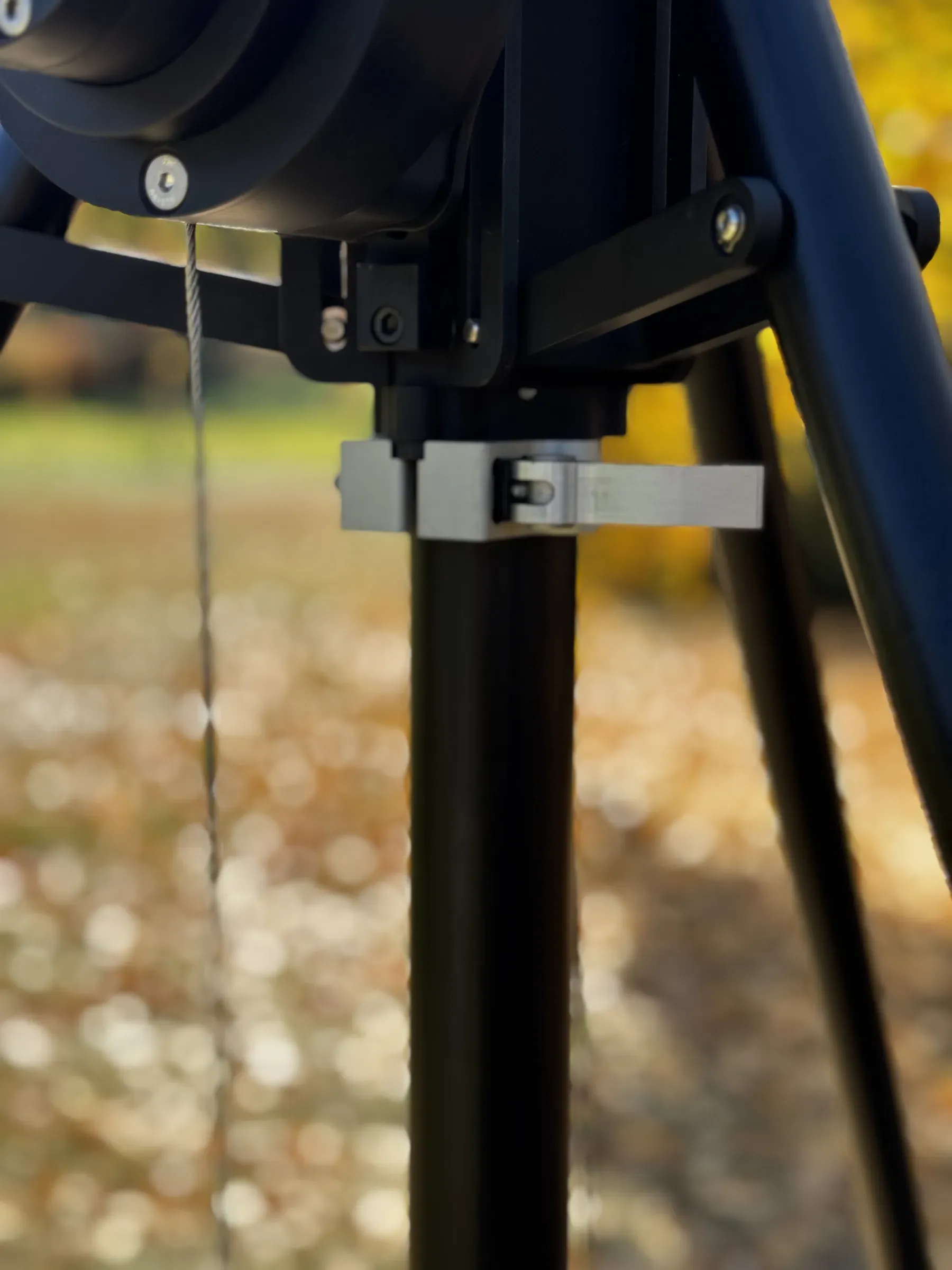 The clamp band on the column