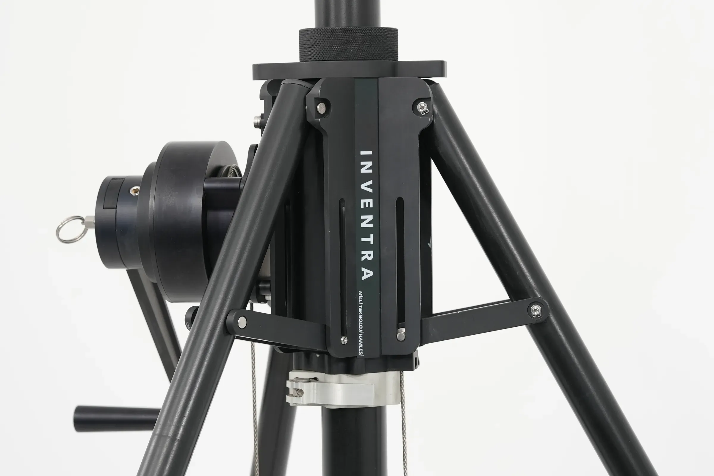 The crank stub and the pull pin