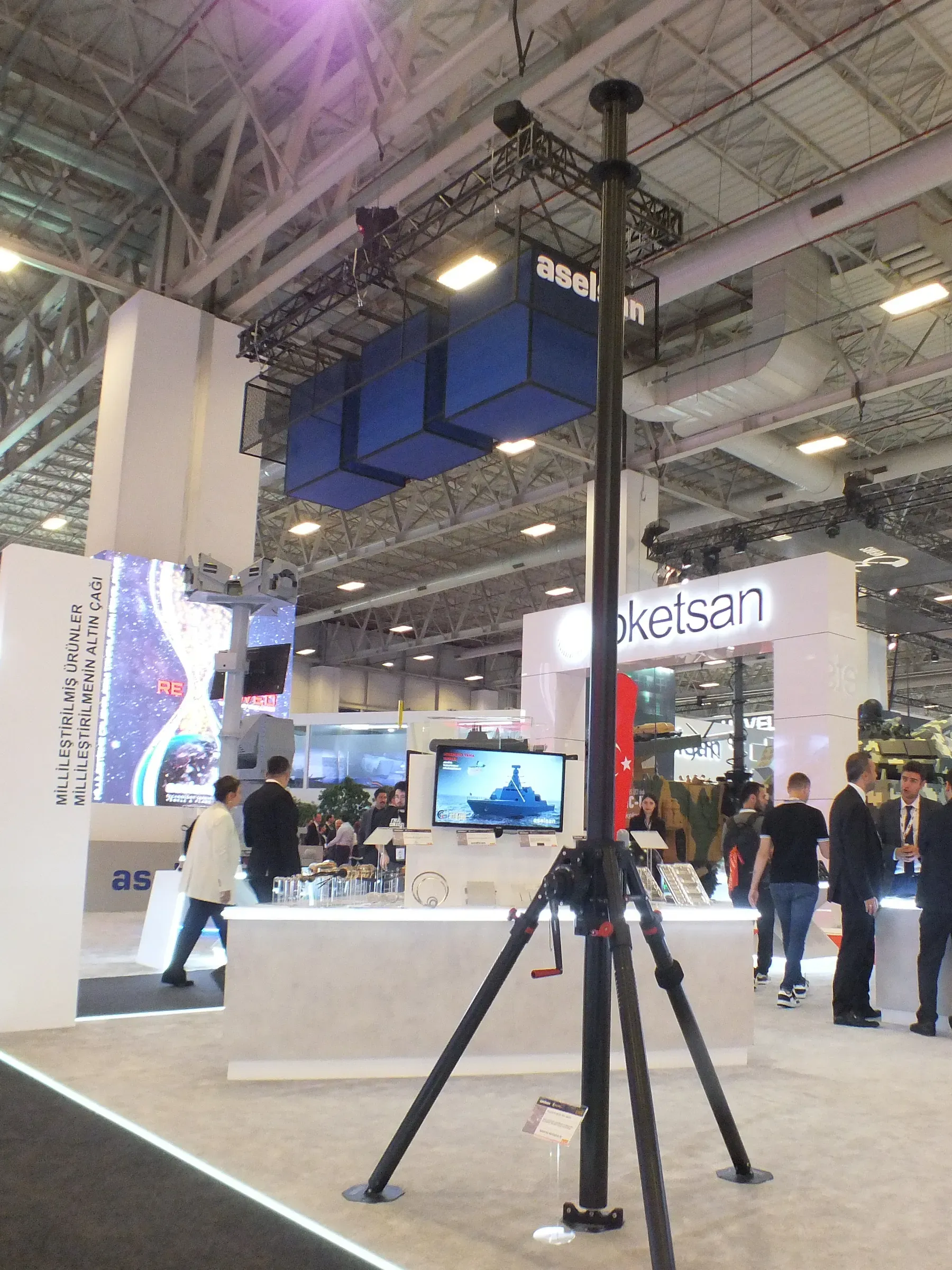MMT20 over the hall floor beside the ROKETSAN stand