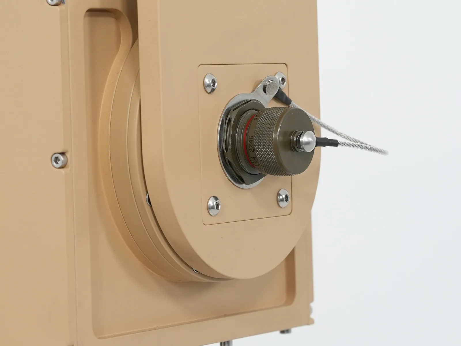 Close view of the payload frame and the hub connector