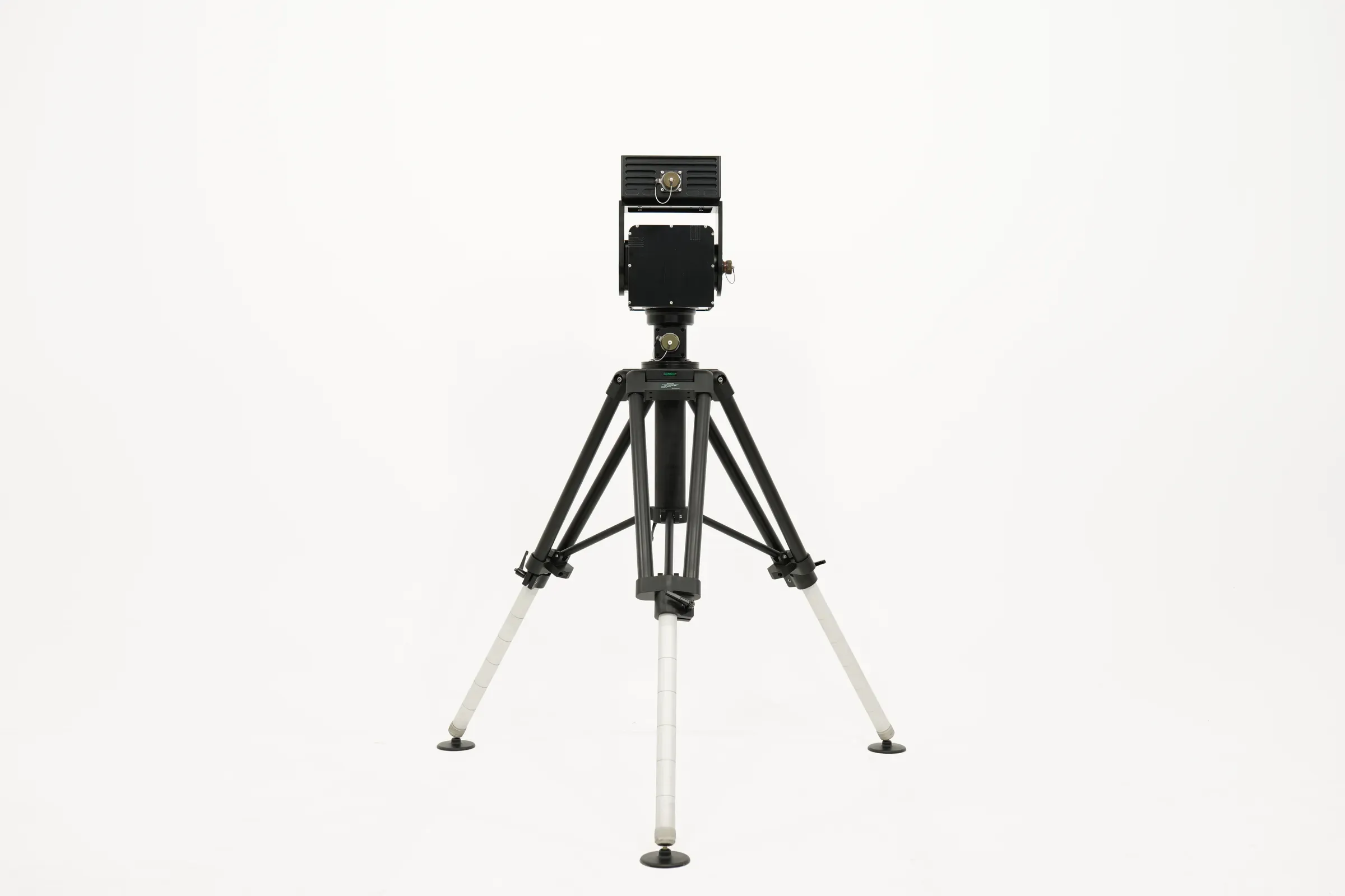 PED10 on its tripod