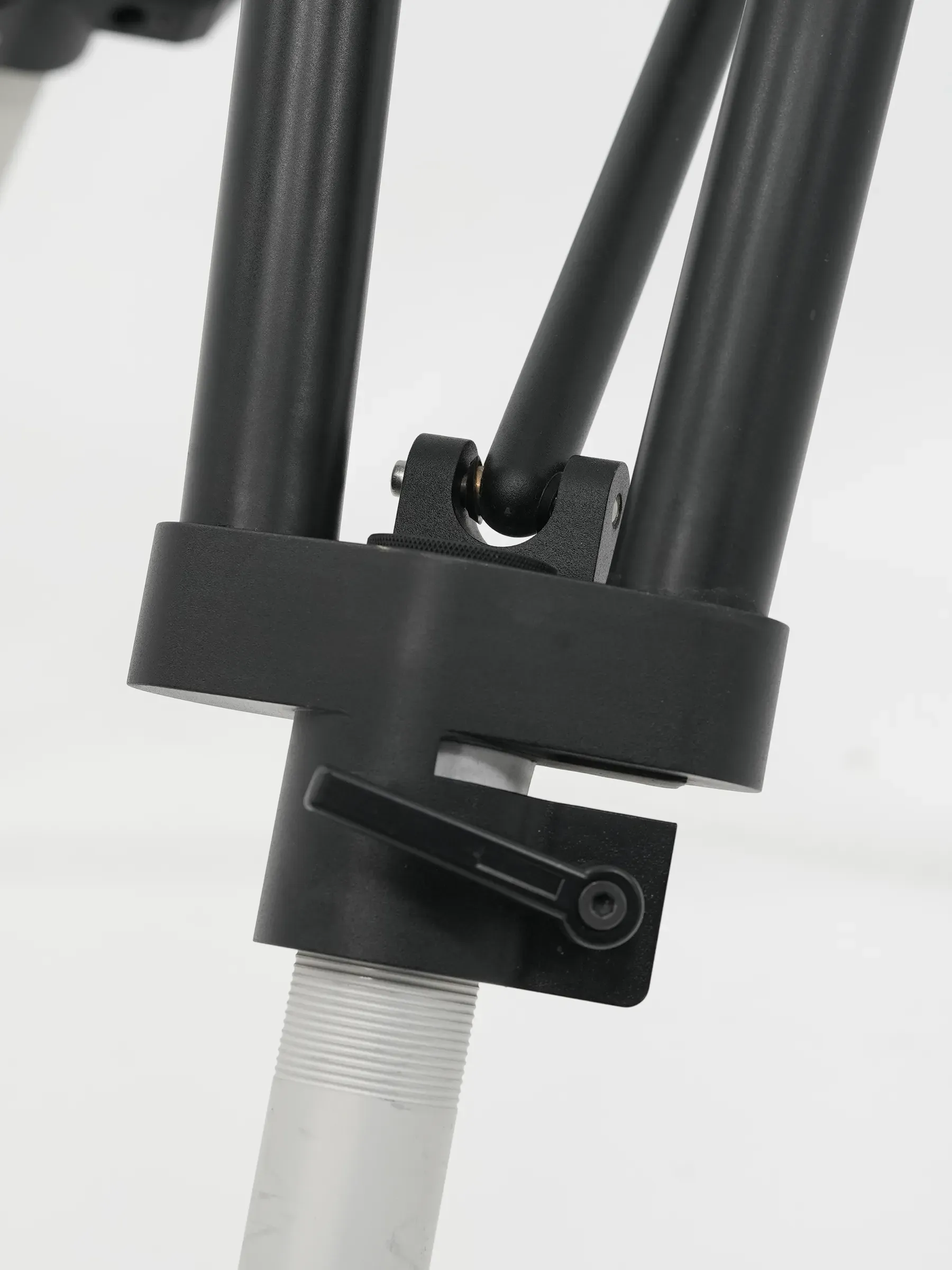 The clamp on the leg